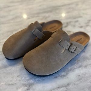 north side men’s clogs